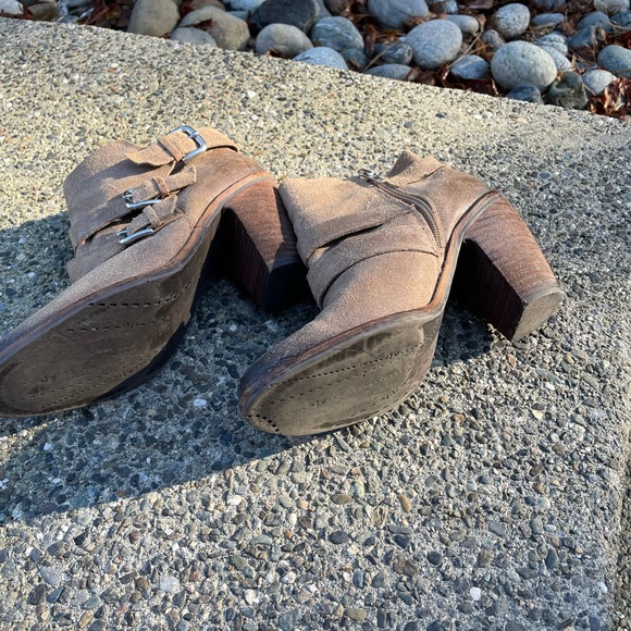 Distressed booties!! - Picture 2 of 5